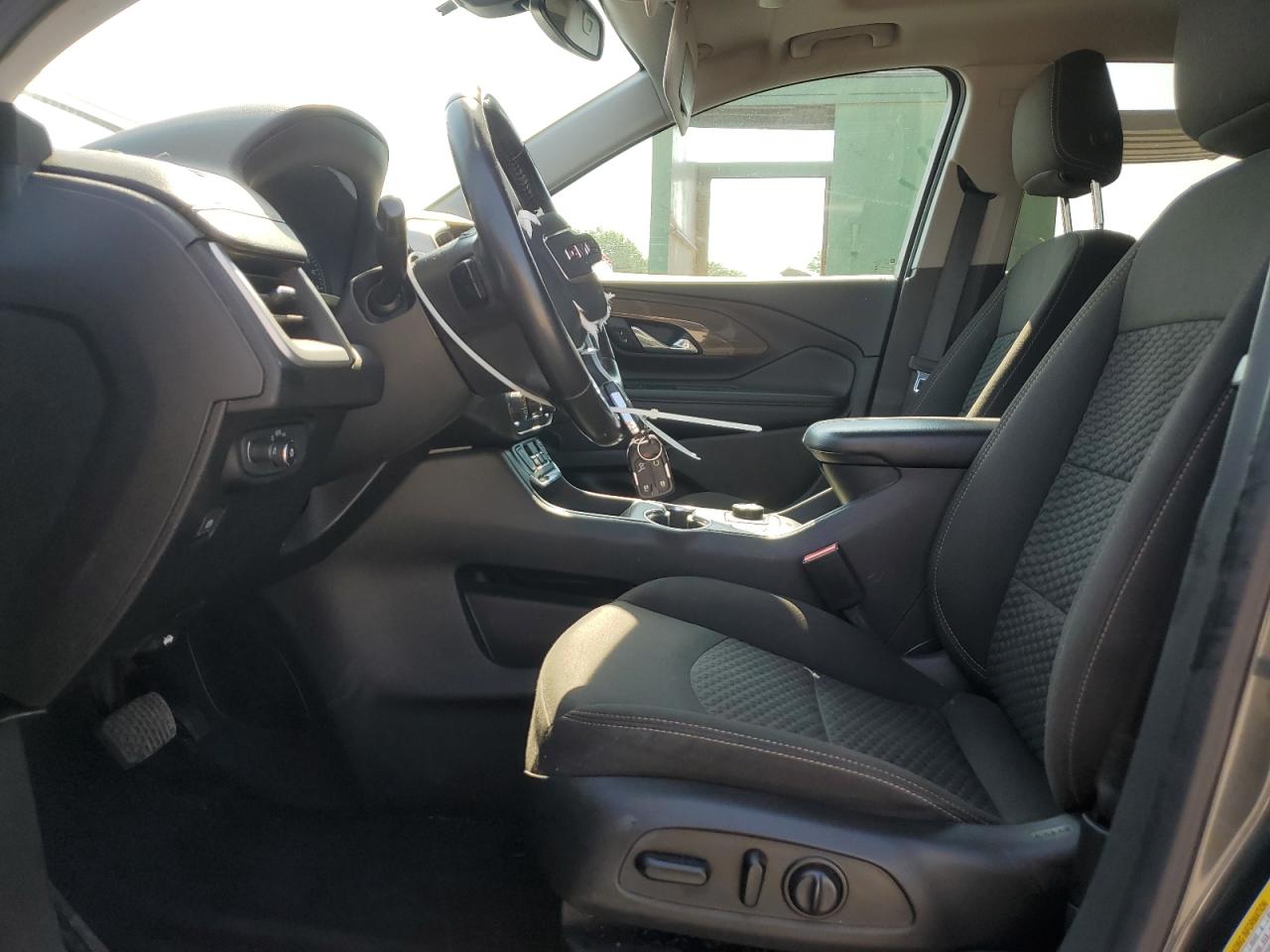 2019 GMC TERRAIN SLE photo 13