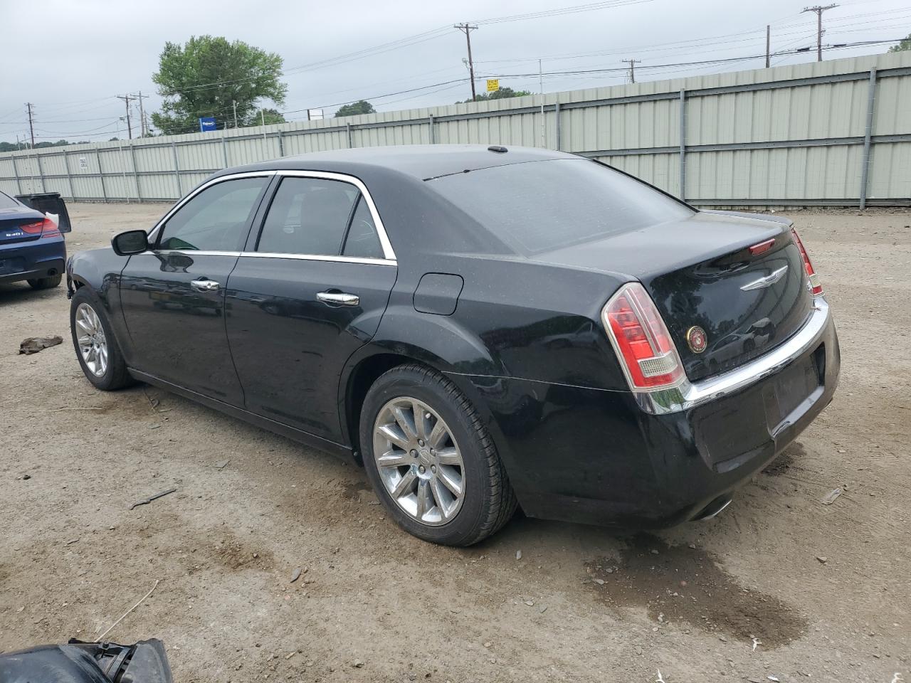 2013 CHRYSLER 300C photo 2