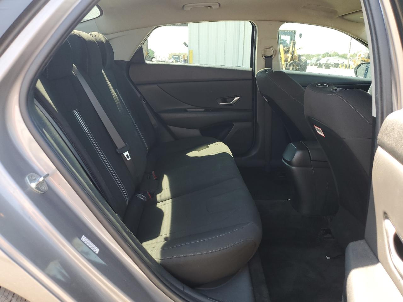 2021 HYUNDAI ELANTRA SEL photo 19