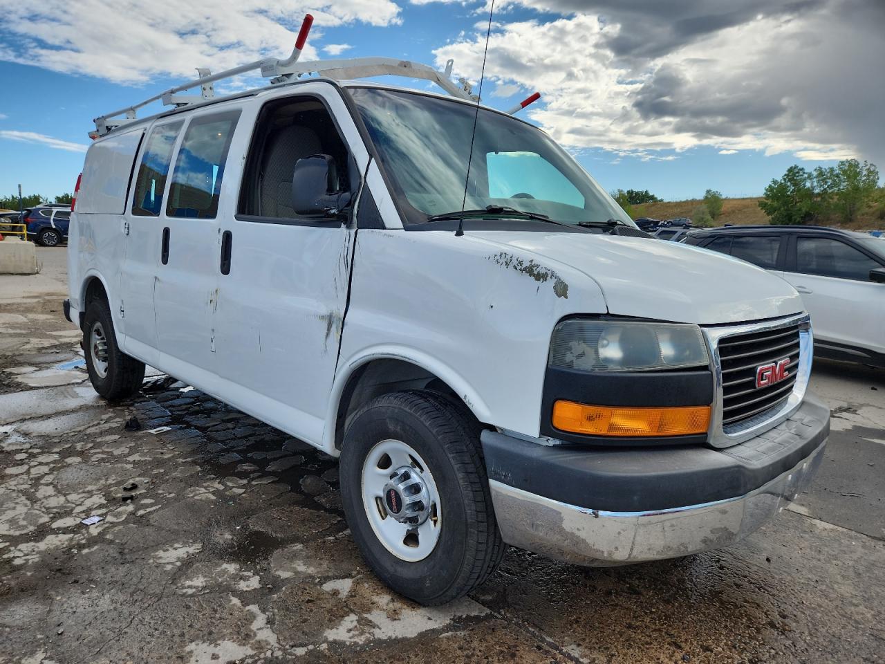 2012 GMC SAVANA G2500 photo 7