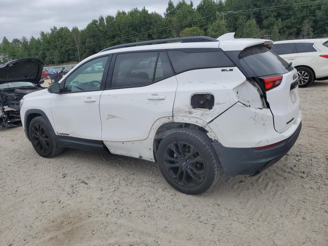 2019 GMC TERRAIN SLE photo 4