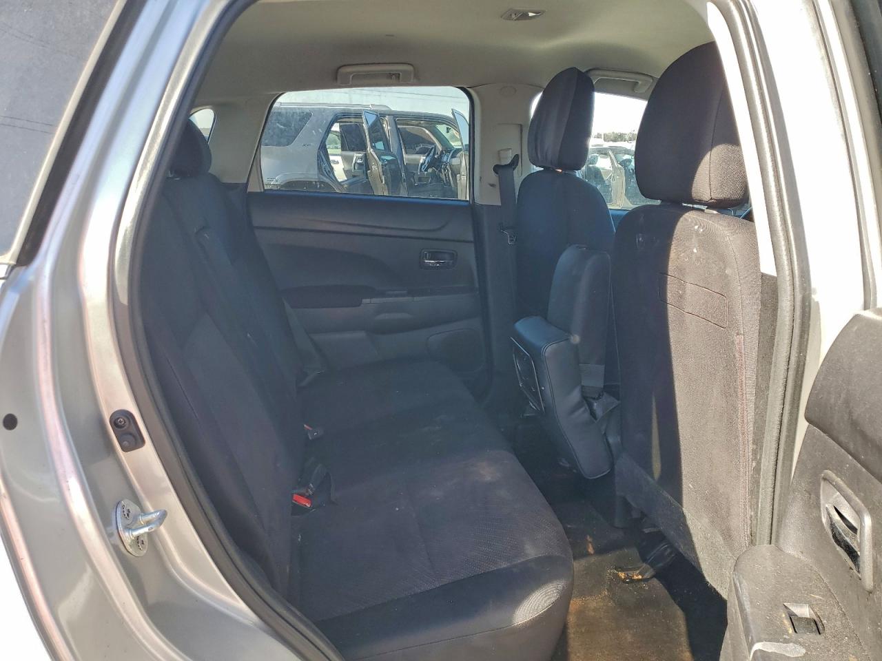 2013 MITSUBISHI OUTLANDER SPORT SE photo 19
