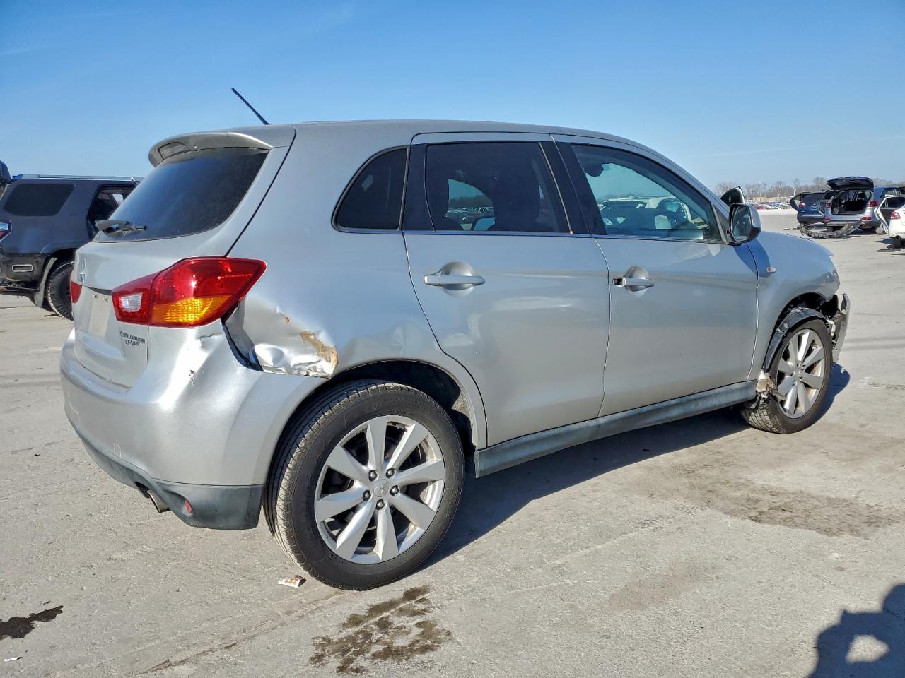 2013 MITSUBISHI OUTLANDER SPORT SE photo 5