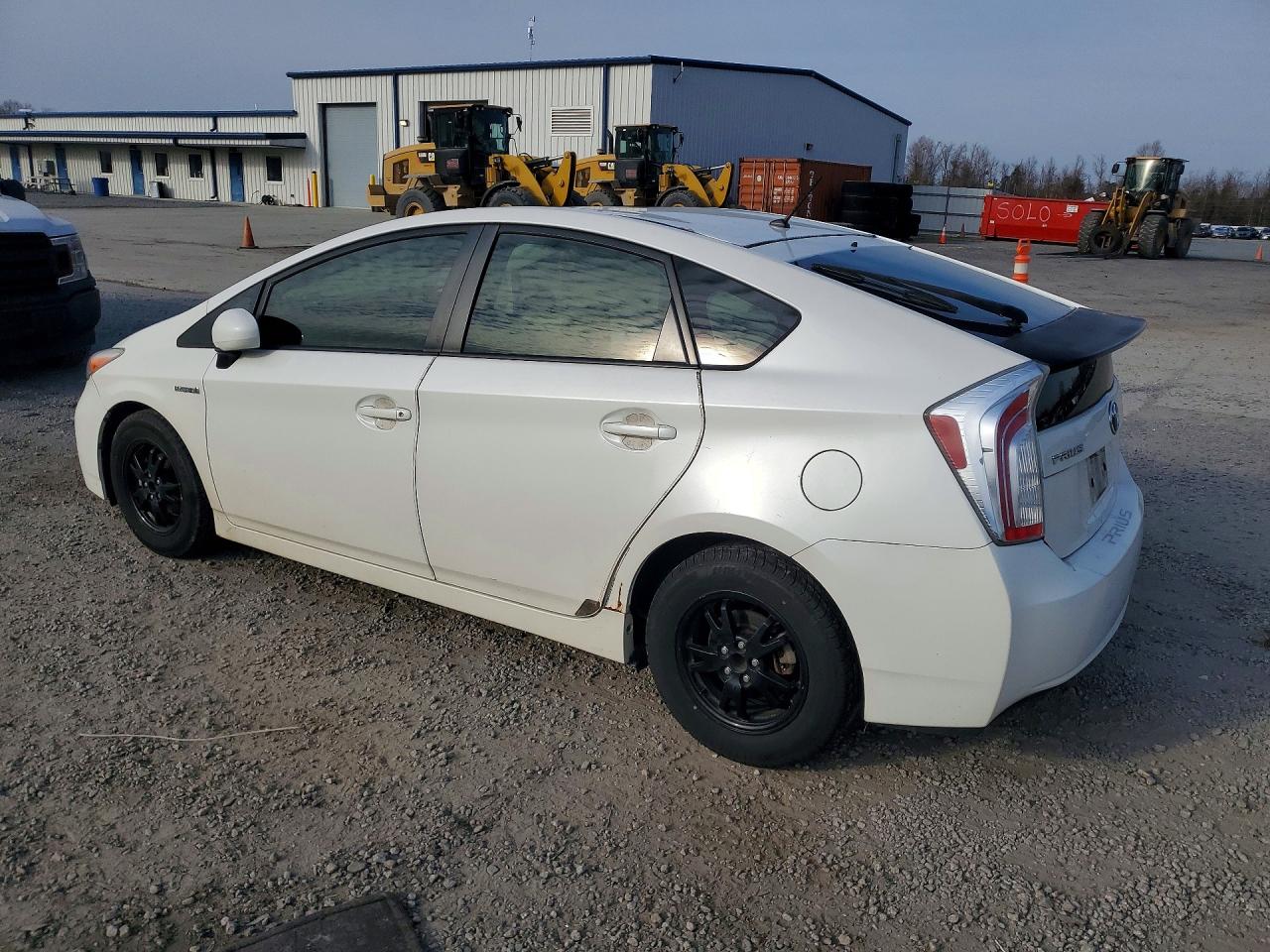 2012 TOYOTA PRIUS photo 2