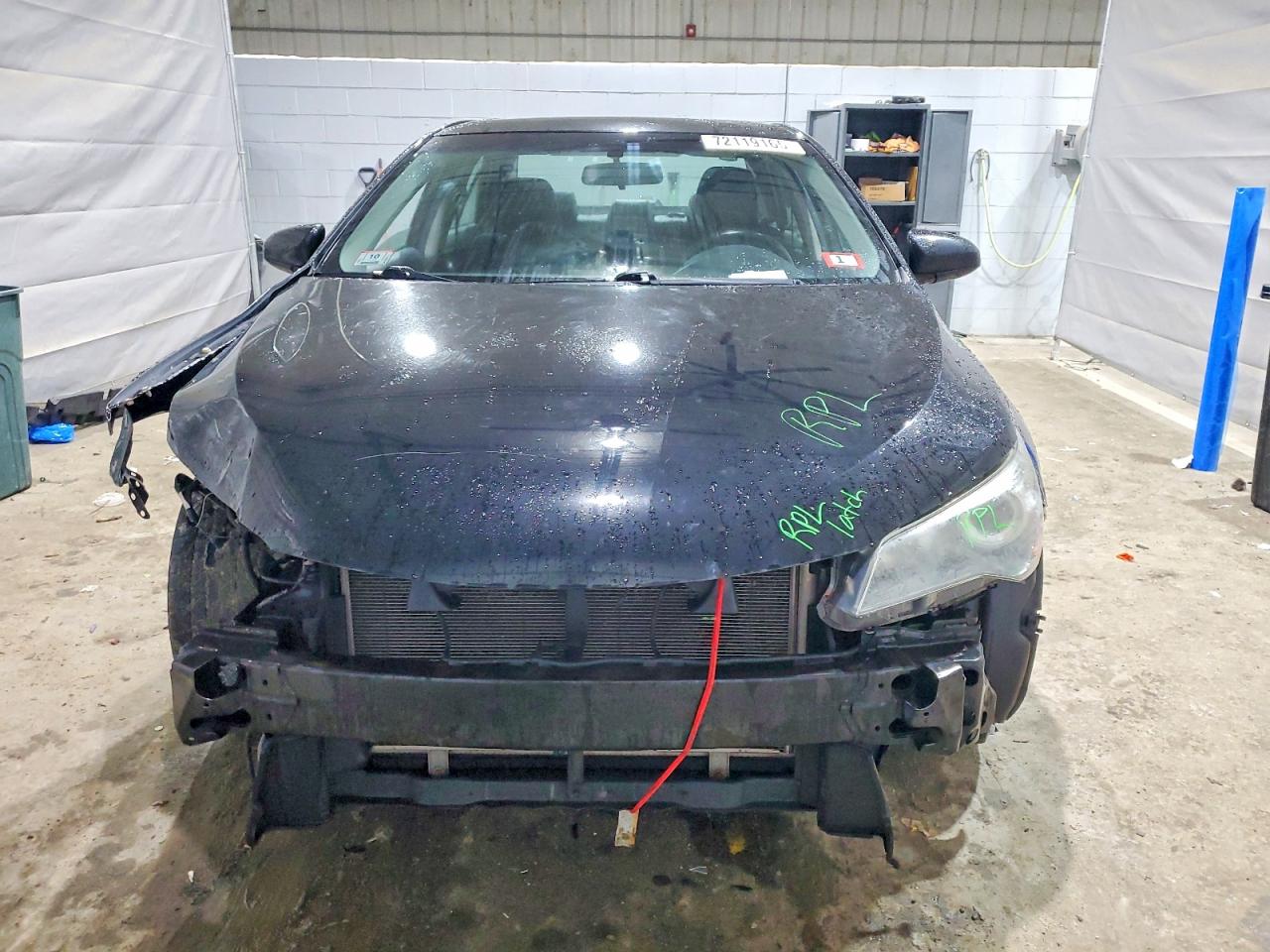 2015 TOYOTA CAMRY LE photo 5