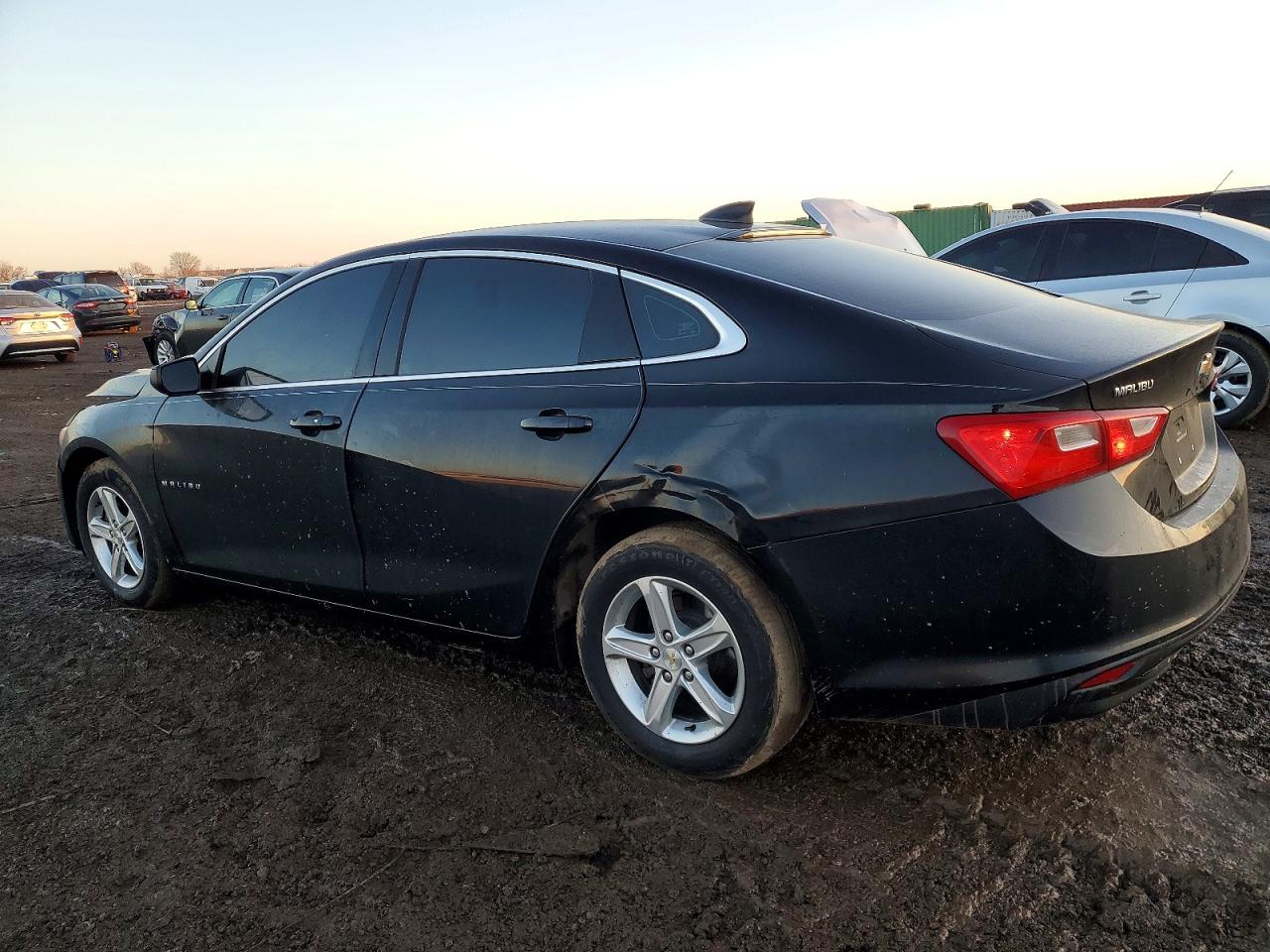 2022 CHEVROLET MALIBU LS photo 3