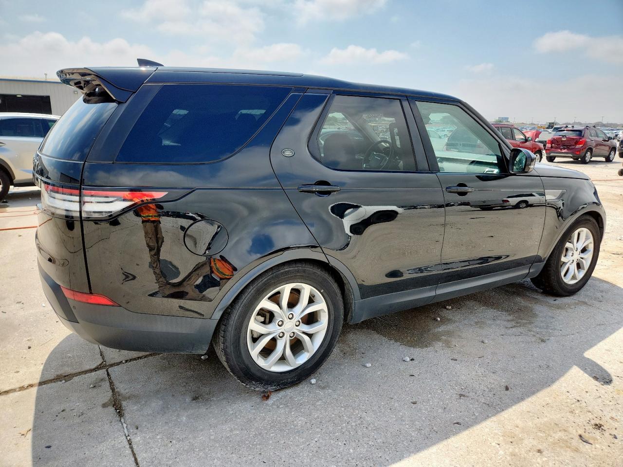 2018 LAND ROVER DISCOVERY SE photo 3