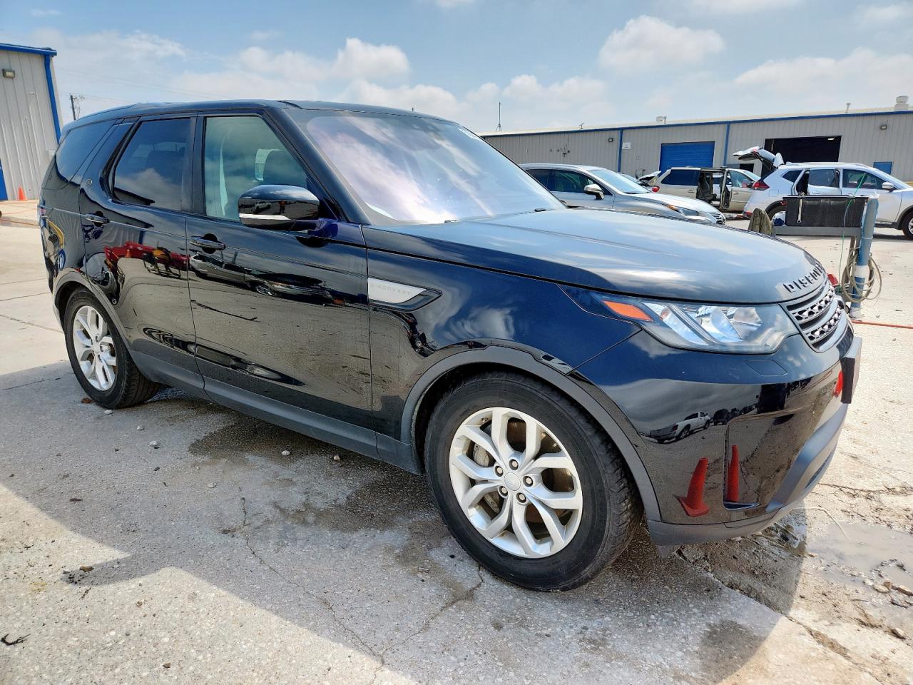 2018 LAND ROVER DISCOVERY SE photo 4
