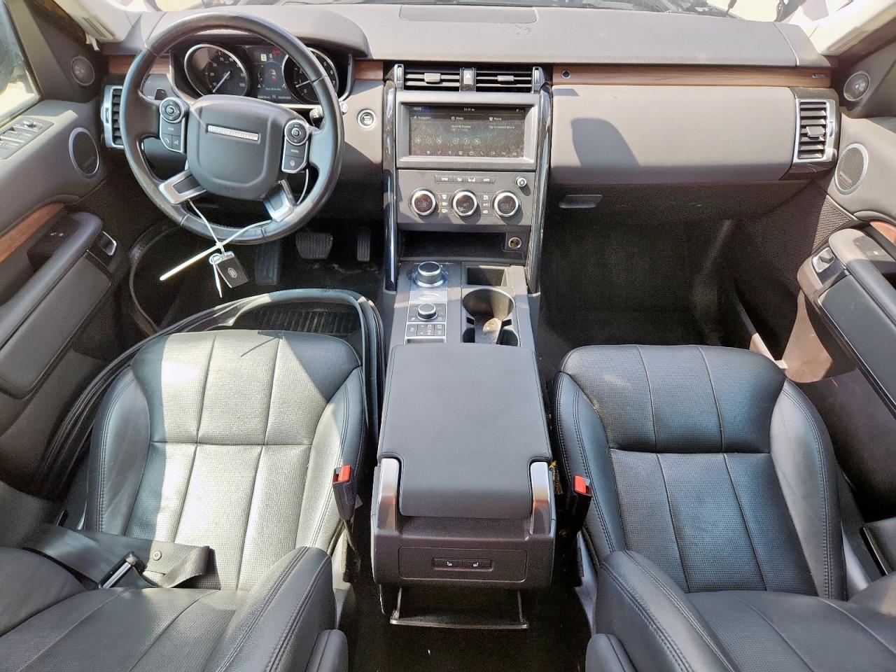 2018 LAND ROVER DISCOVERY SE photo 8