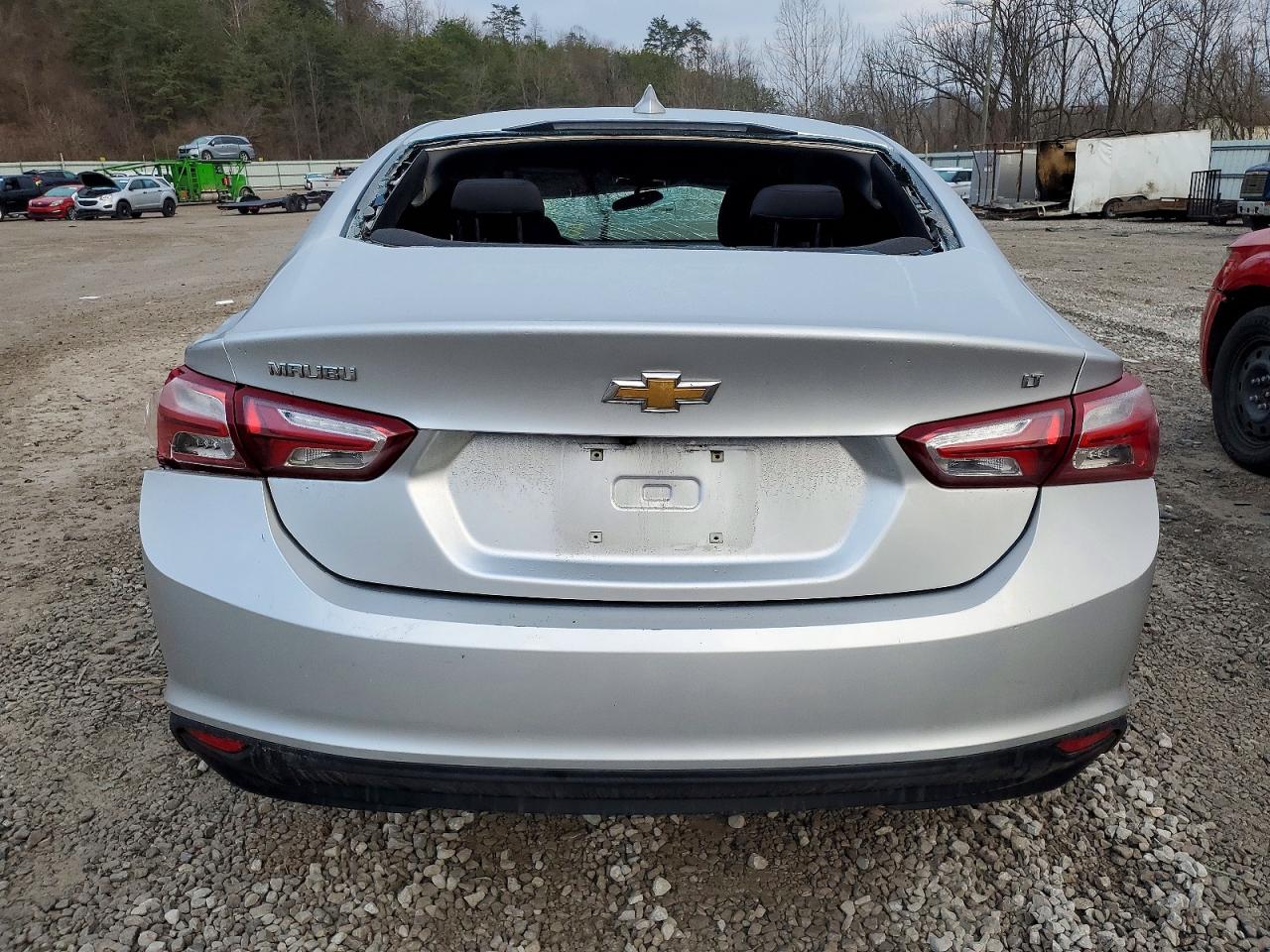 2022 CHEVROLET MALIBU LT photo 6