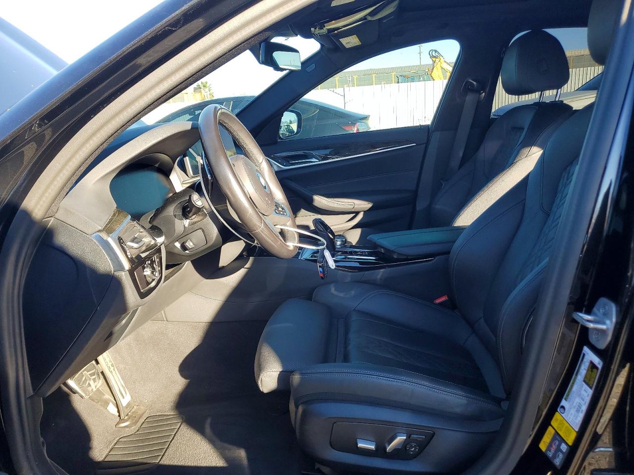 2023 BMW 530E photo 7