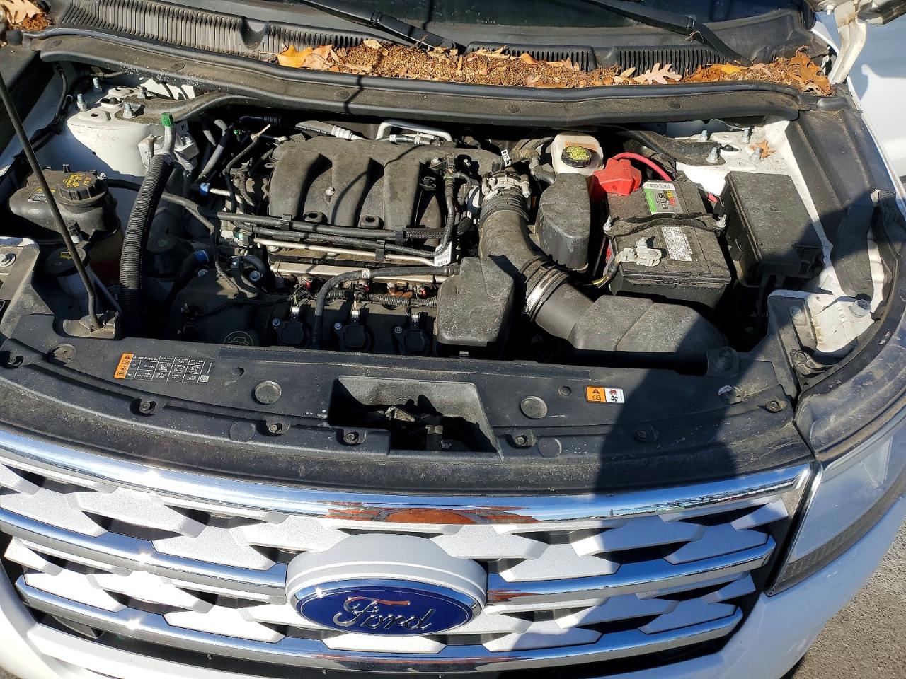 2019 FORD EXPLORER XLT photo 34