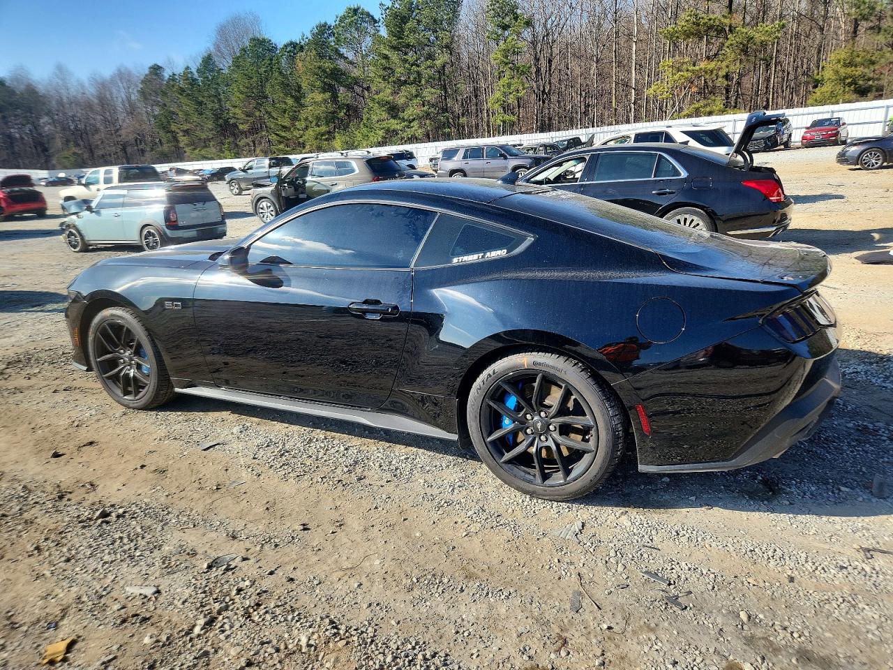 2024 FORD MUSTANG GT photo 3