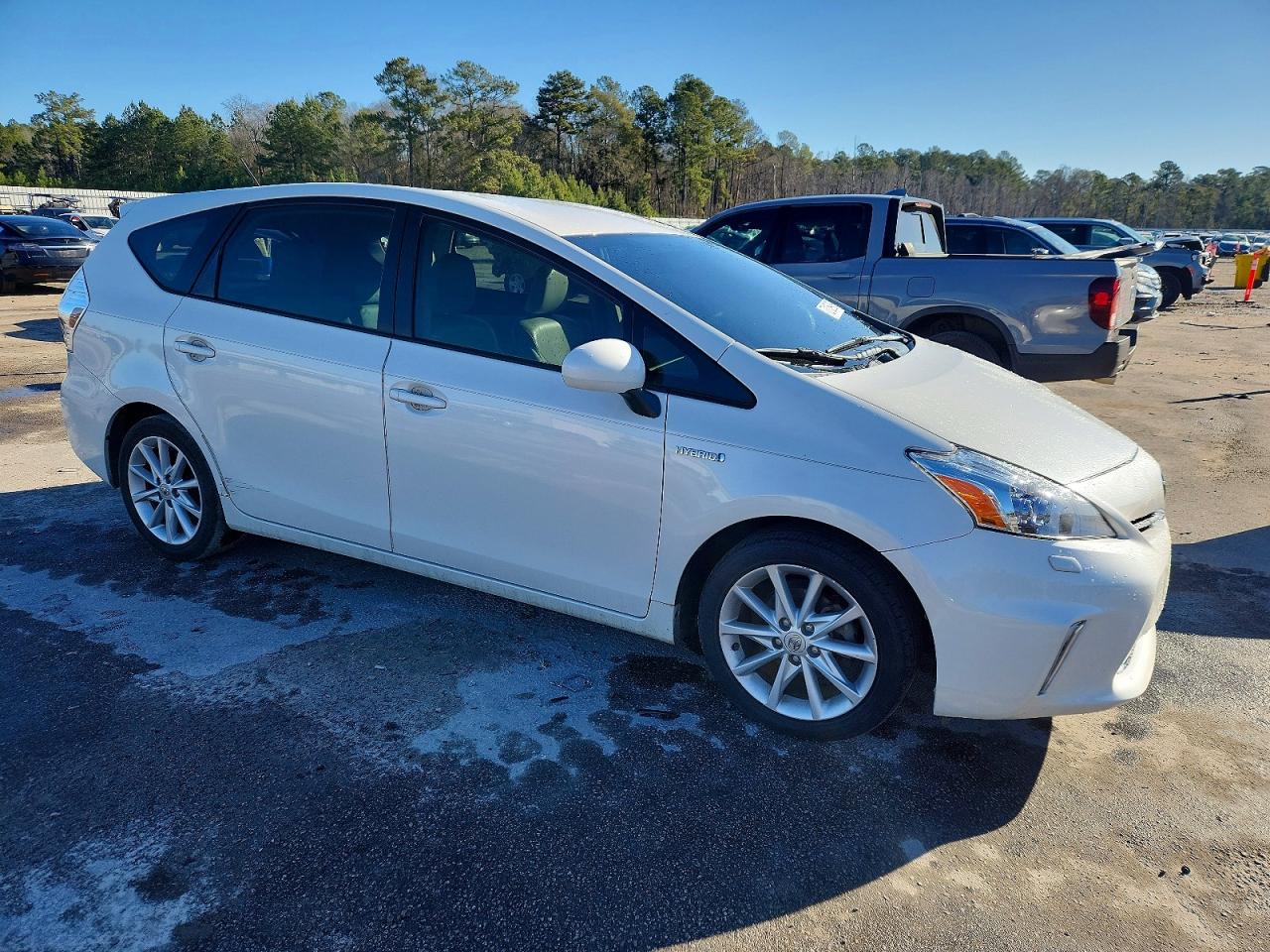 2012 TOYOTA PRIUS V photo 4