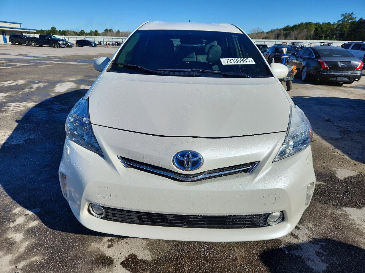 2012 TOYOTA PRIUS V photo 5