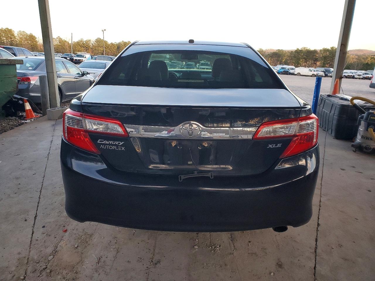 2012 TOYOTA CAMRY BASE photo 6