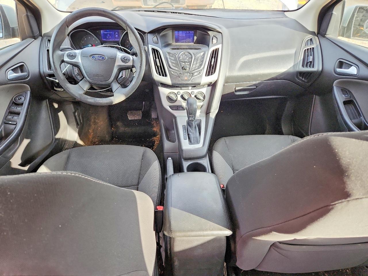 2013 FORD FOCUS SE photo 15