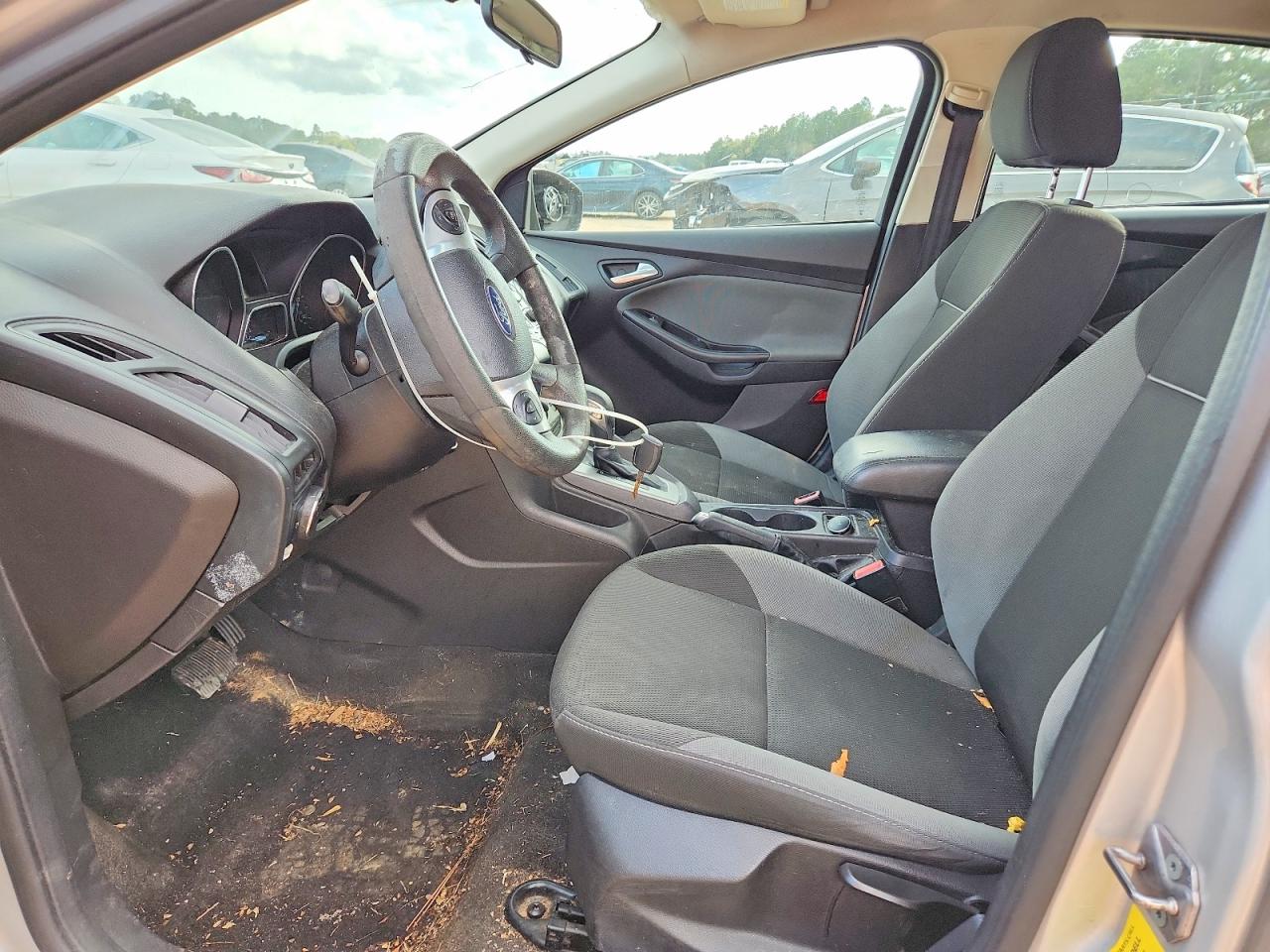 2013 FORD FOCUS SE photo 13