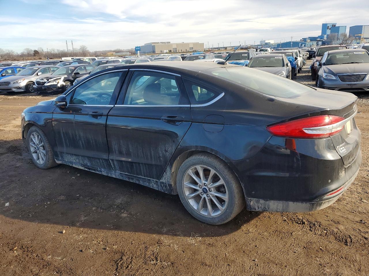 2017 FORD FUSION SE photo 4