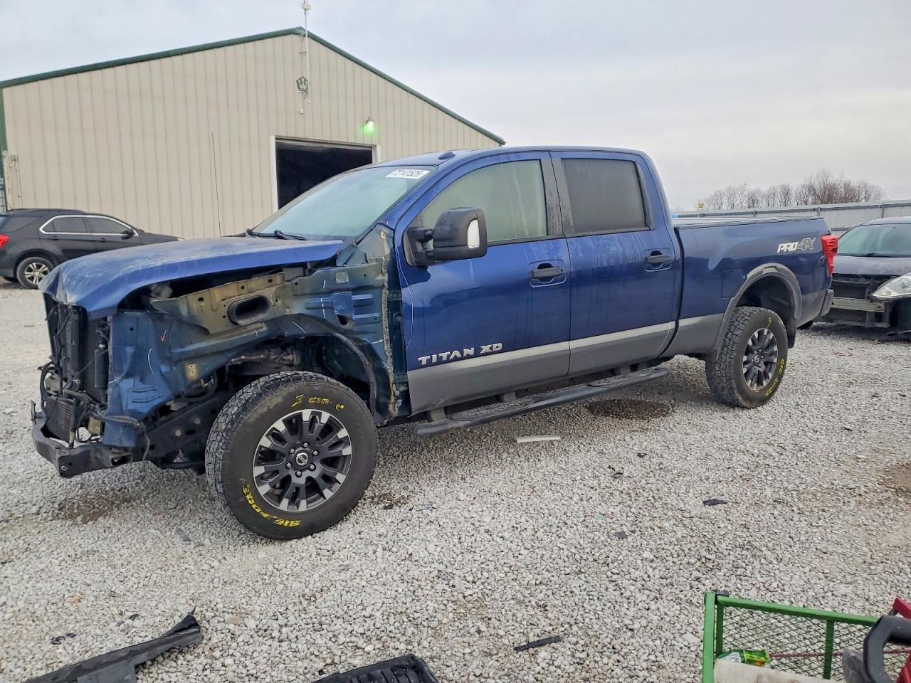 2017 NISSAN TITAN XD
