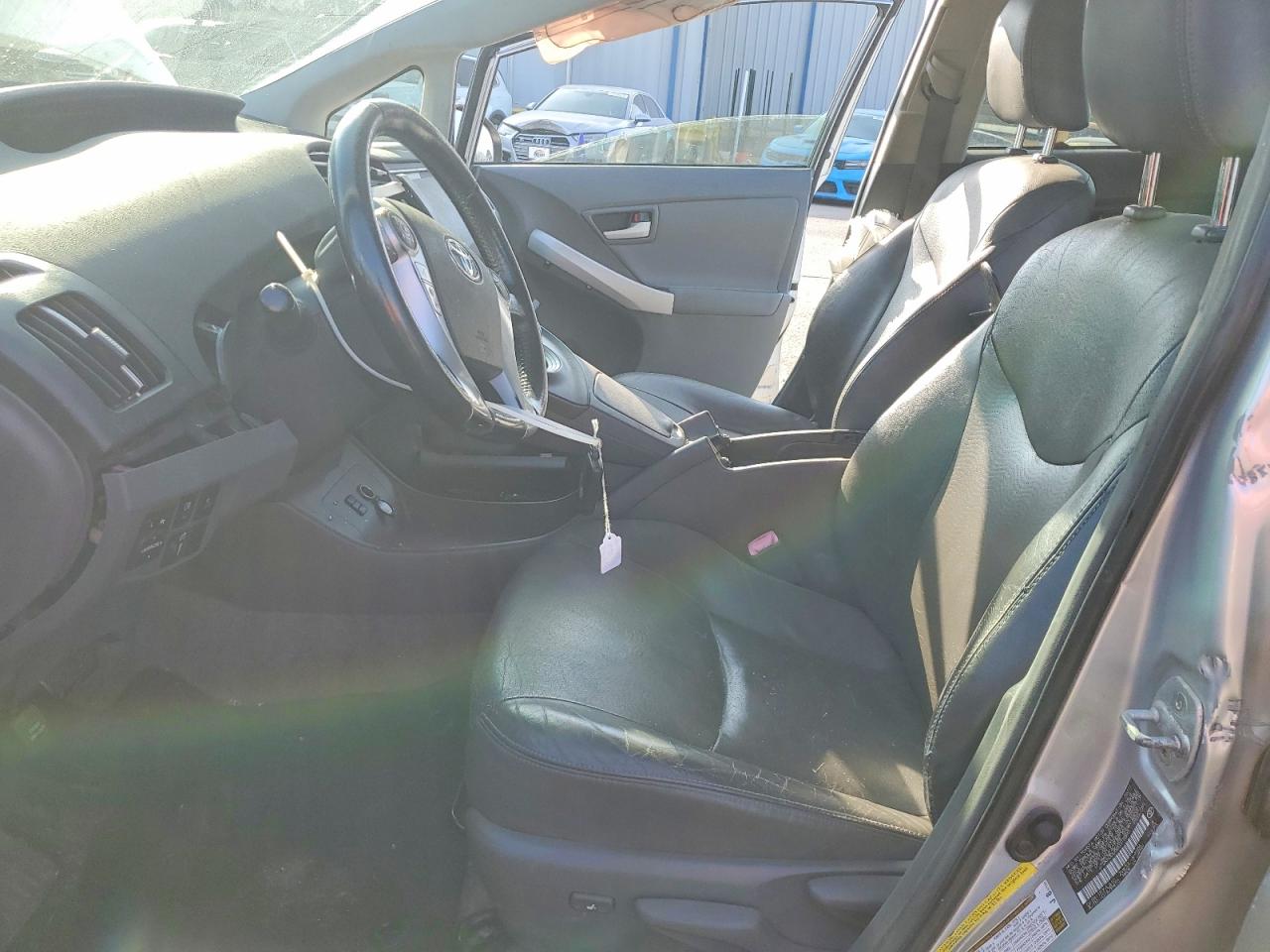 2011 TOYOTA PRIUS photo 13