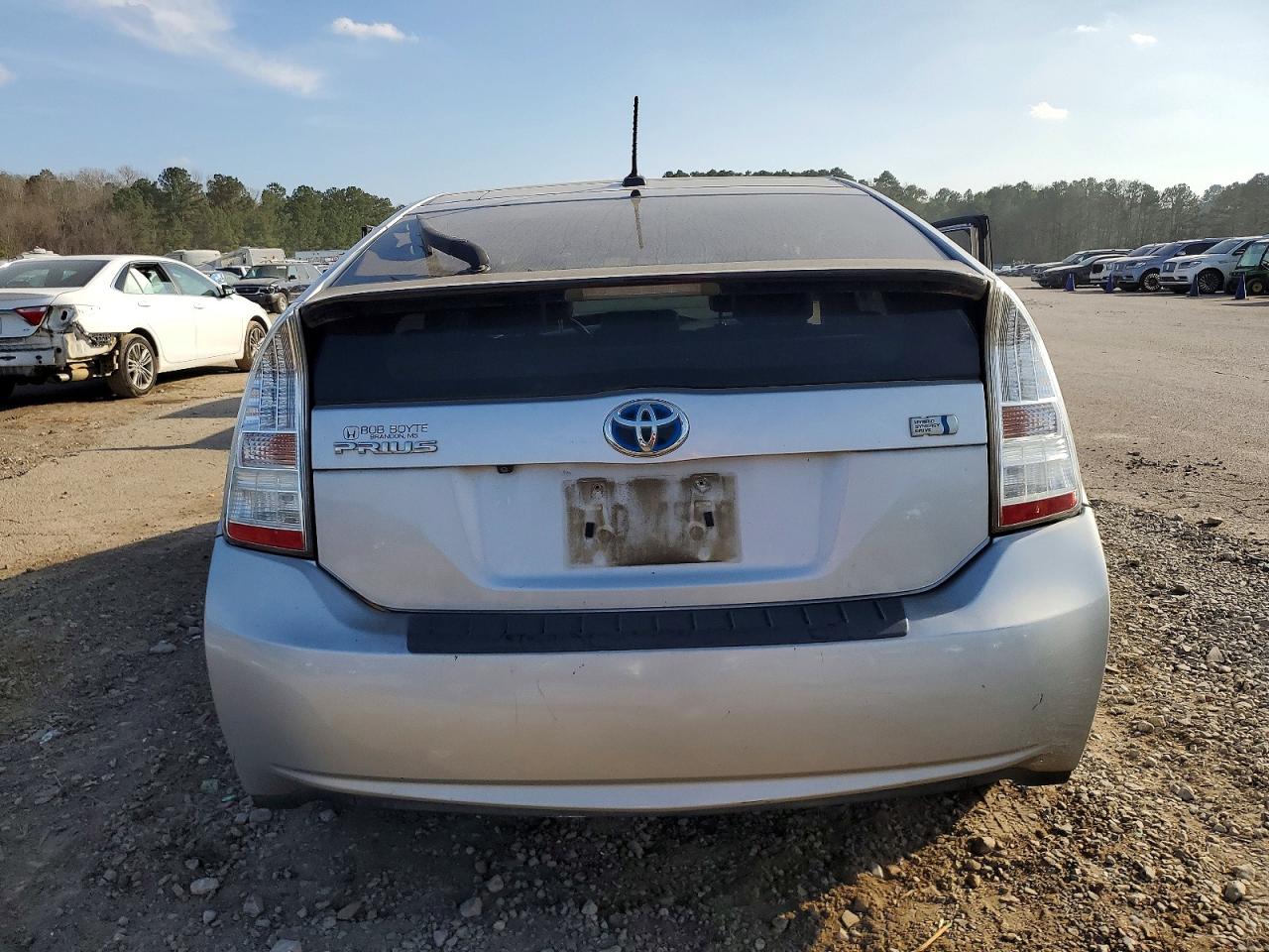 2011 TOYOTA PRIUS photo 11