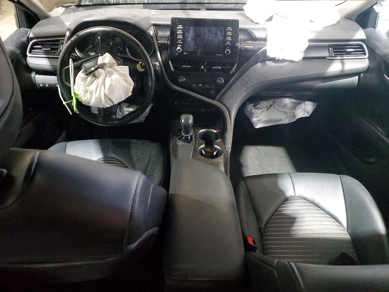 2021 TOYOTA CAMRY SE photo 15
