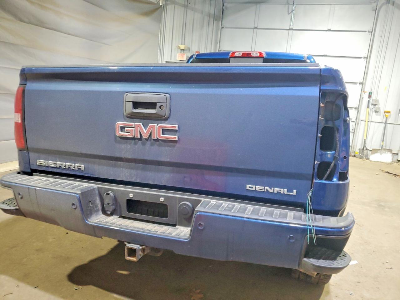 2015 GMC SIERRA K1500 DENALI photo 11