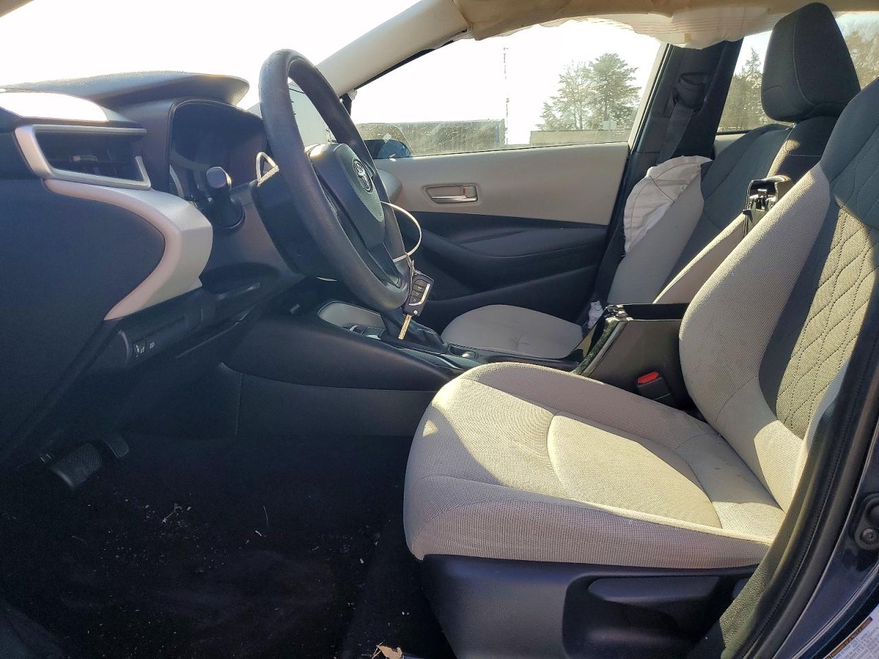 2021 TOYOTA COROLLA LE photo 7