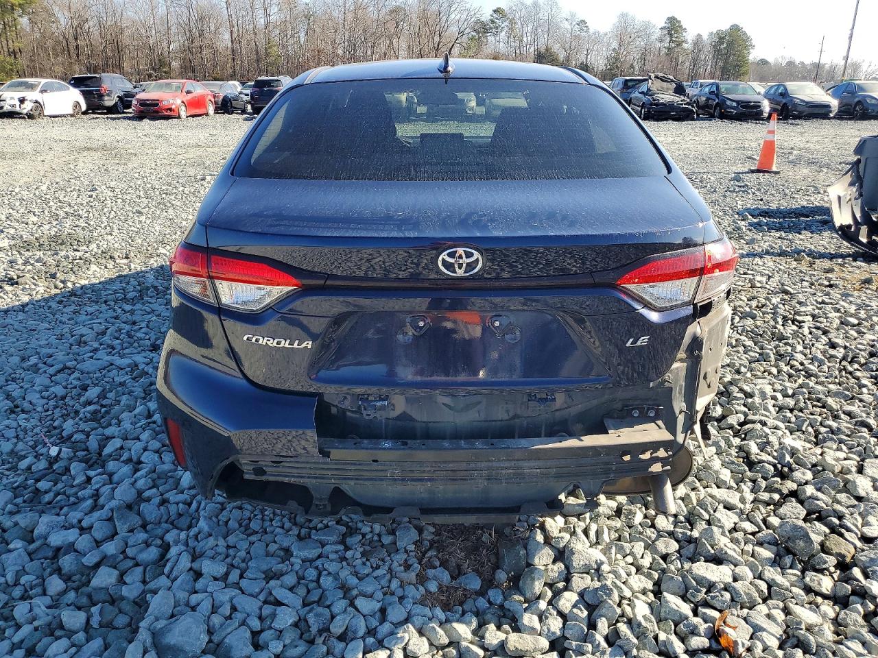 2021 TOYOTA COROLLA LE photo 6