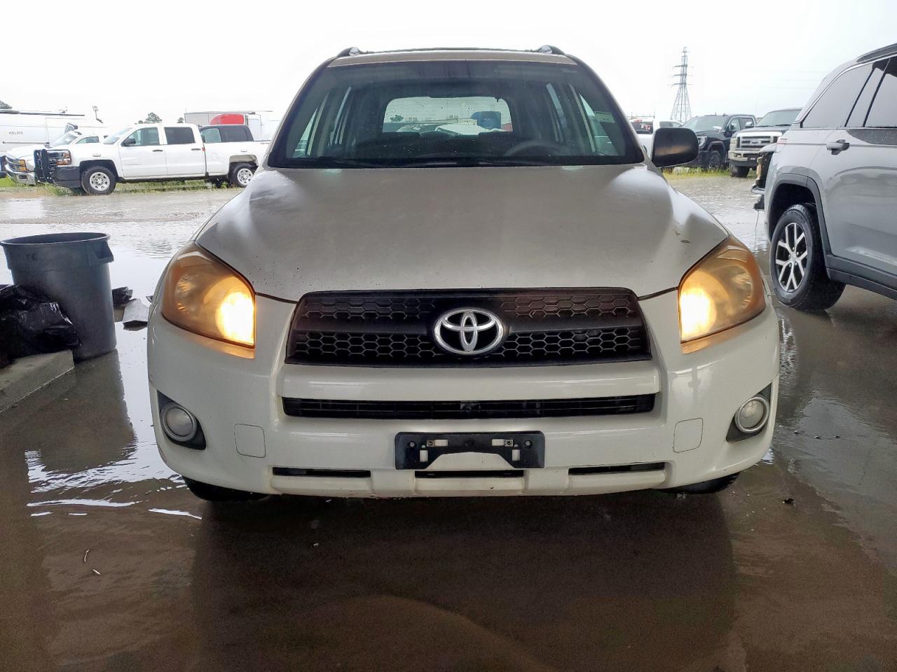 2009 TOYOTA RAV4 SPORT photo 9