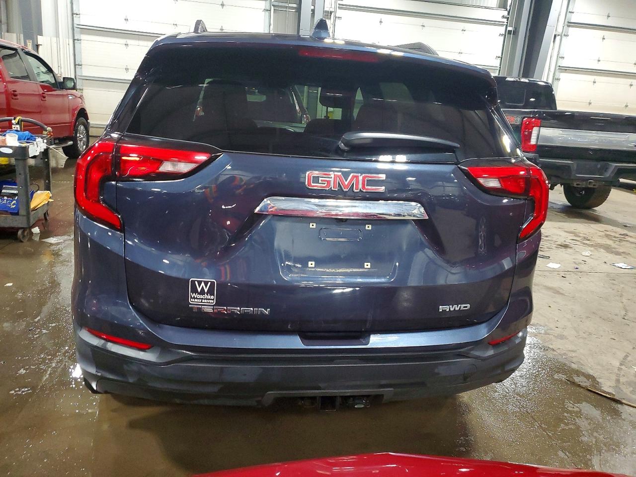 2019 GMC TERRAIN SLE photo 16