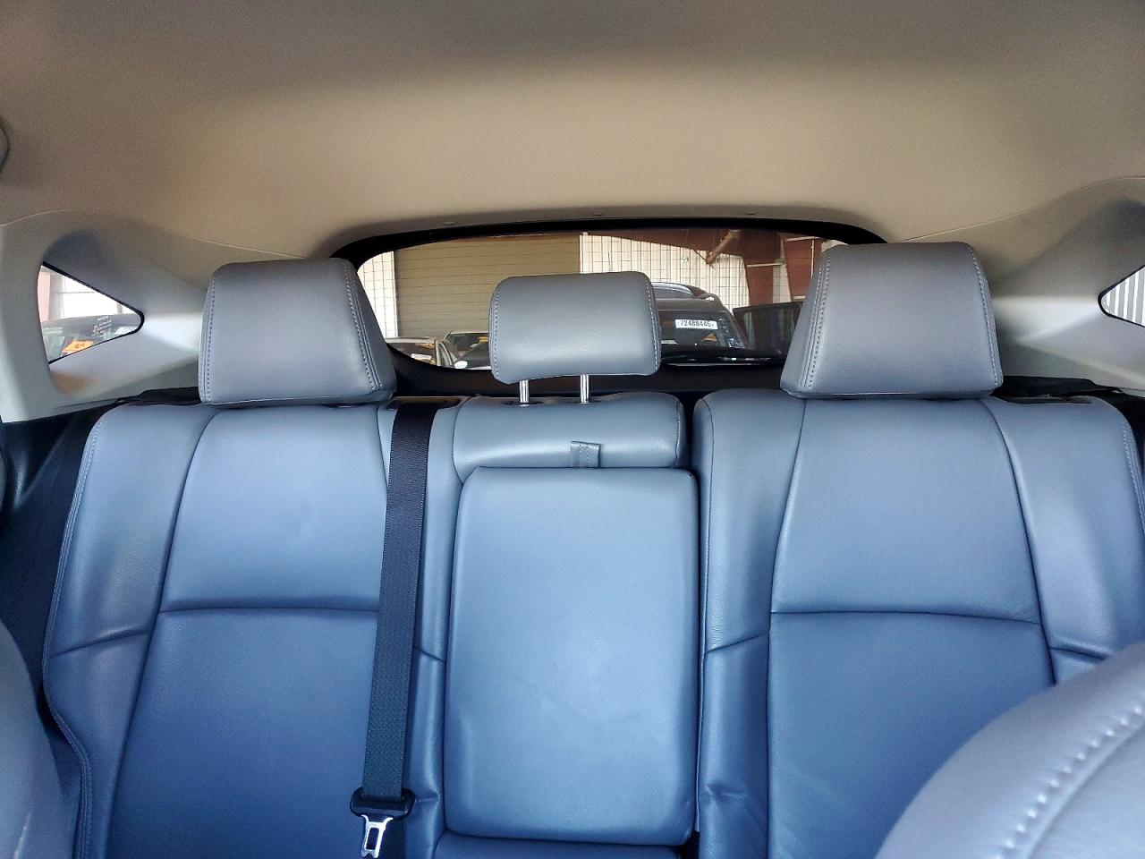 2022 TOYOTA VENZA LE photo 10