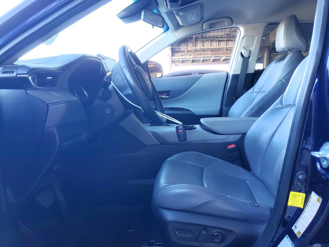 2022 TOYOTA VENZA LE photo 7