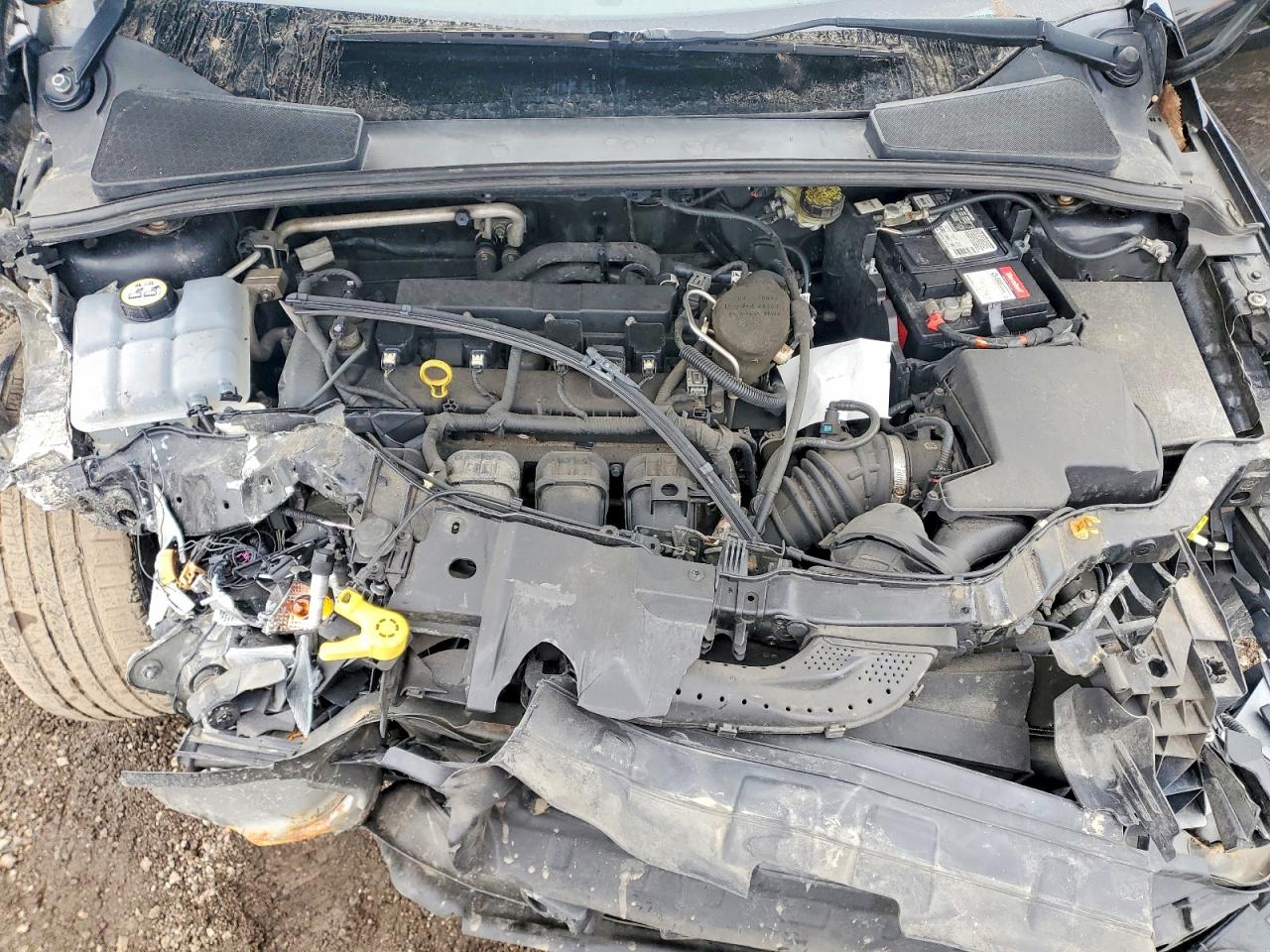 2015 FORD FOCUS SE photo 31