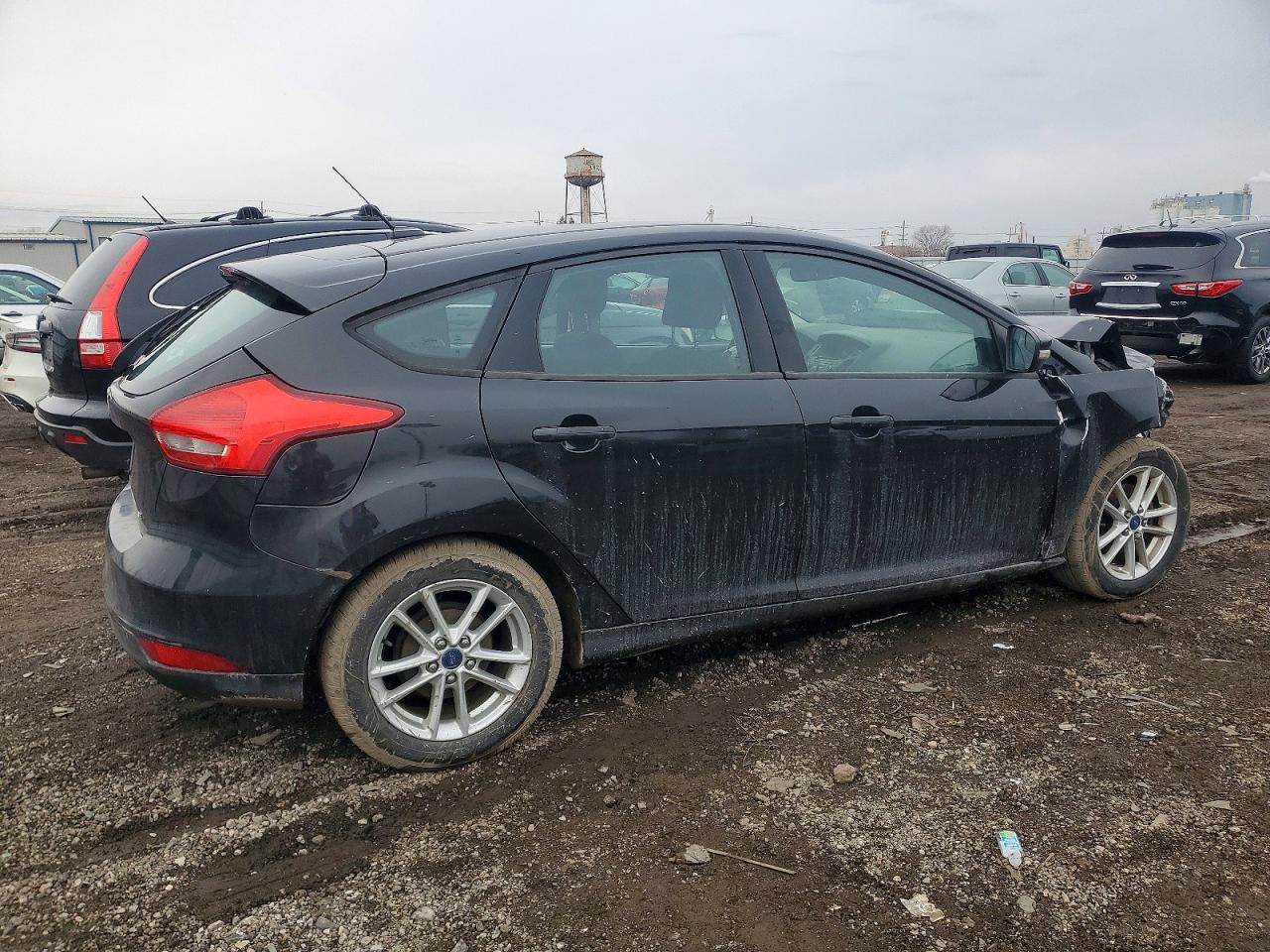 2015 FORD FOCUS SE photo 7