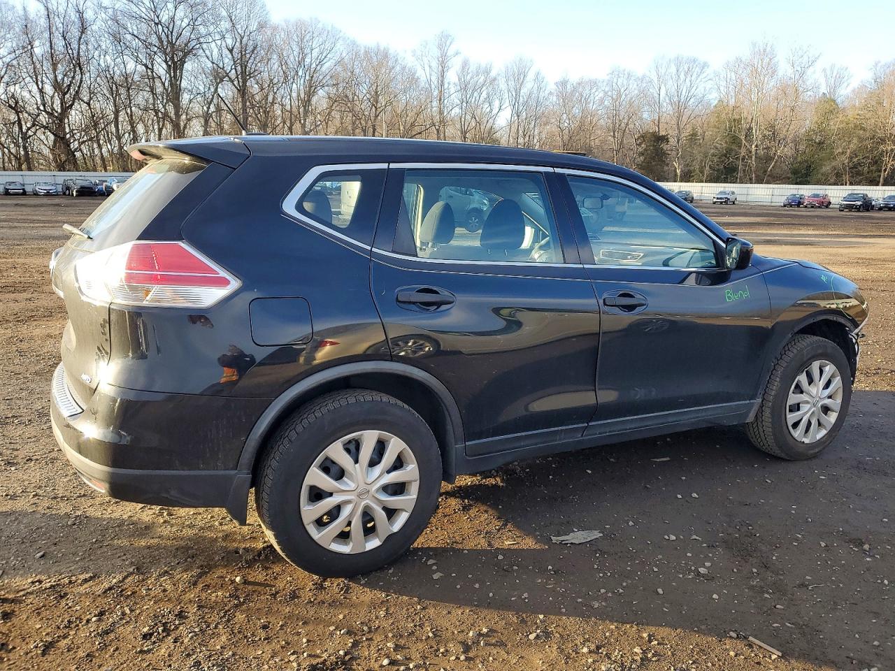 2016 NISSAN ROGUE S photo 5