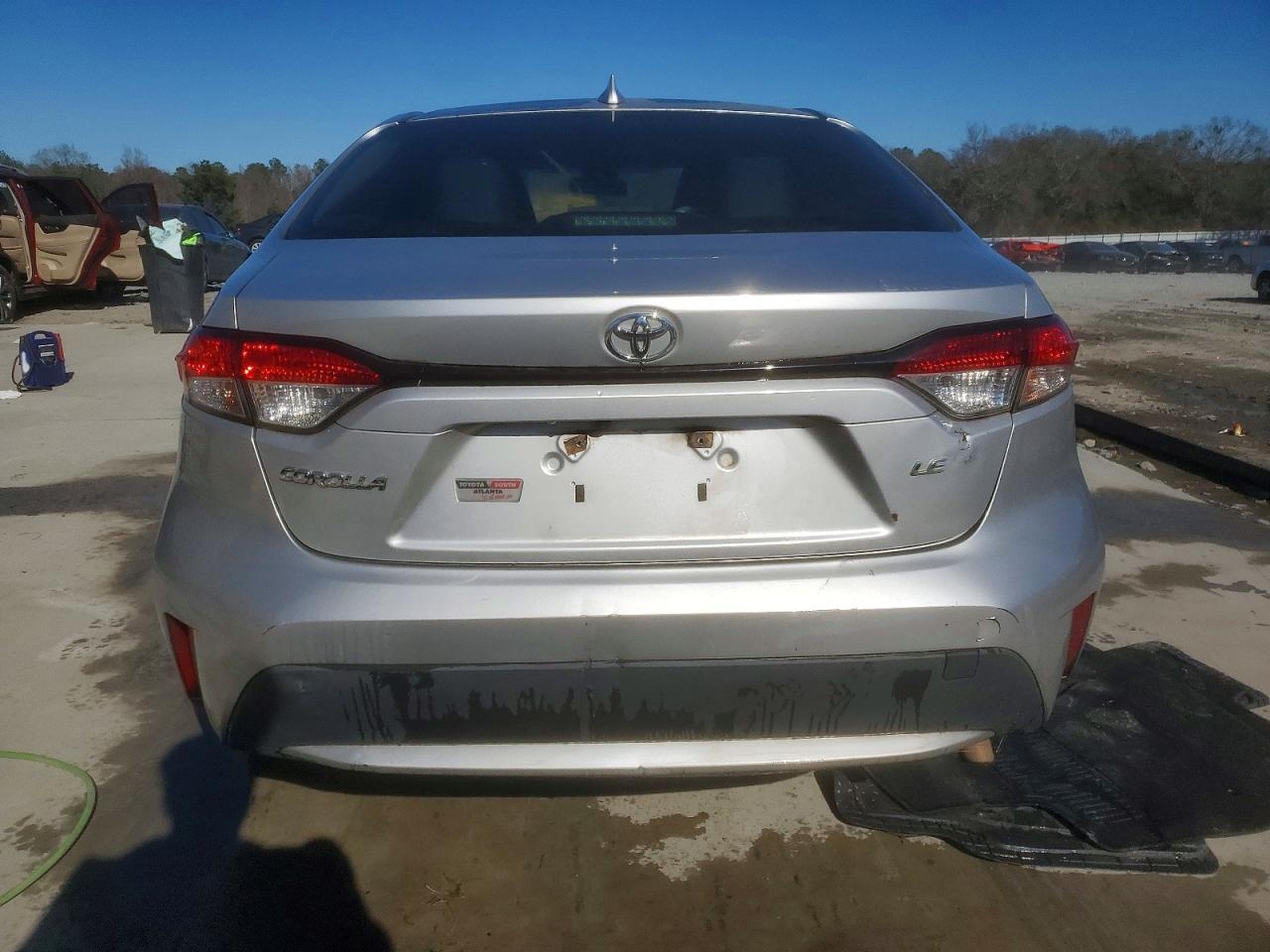 2020 TOYOTA COROLLA LE photo 6