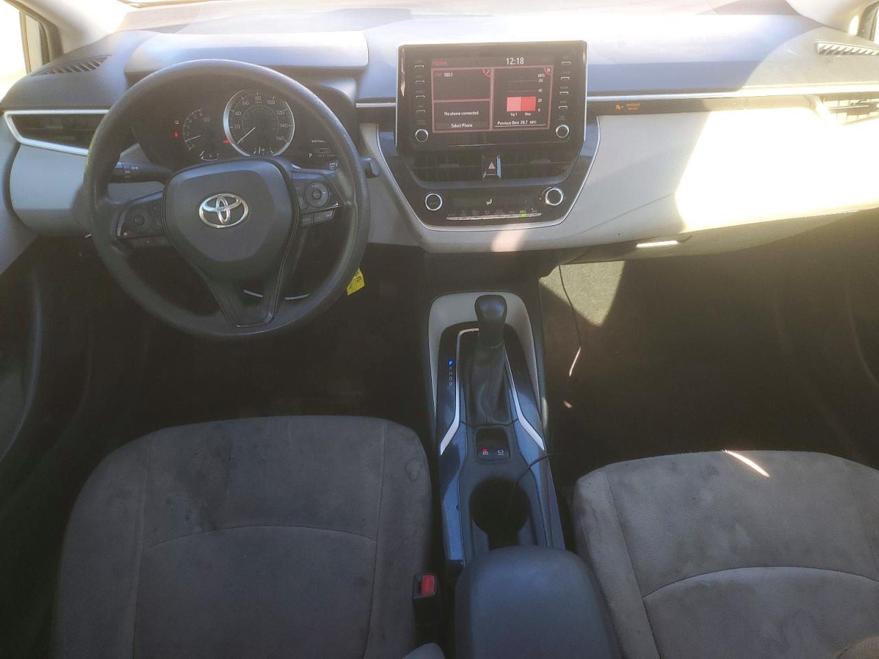 2020 TOYOTA COROLLA LE photo 8