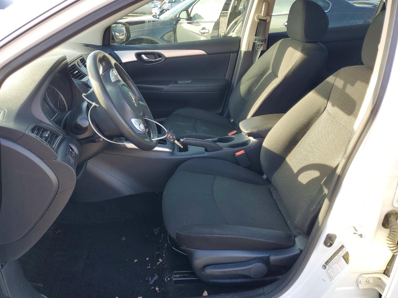 2019 NISSAN SENTRA S photo 13
