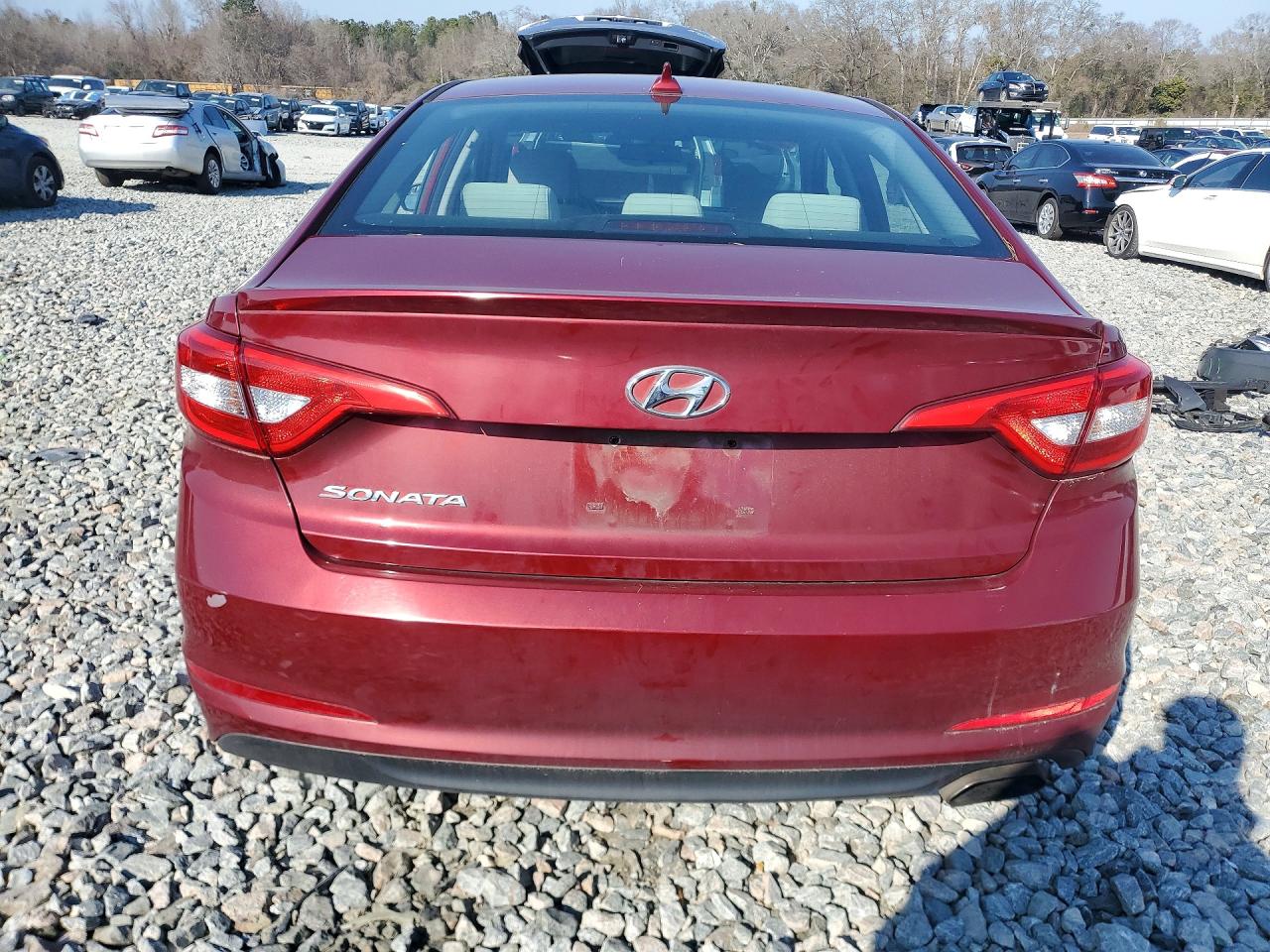 2016 HYUNDAI SONATA SE photo 11