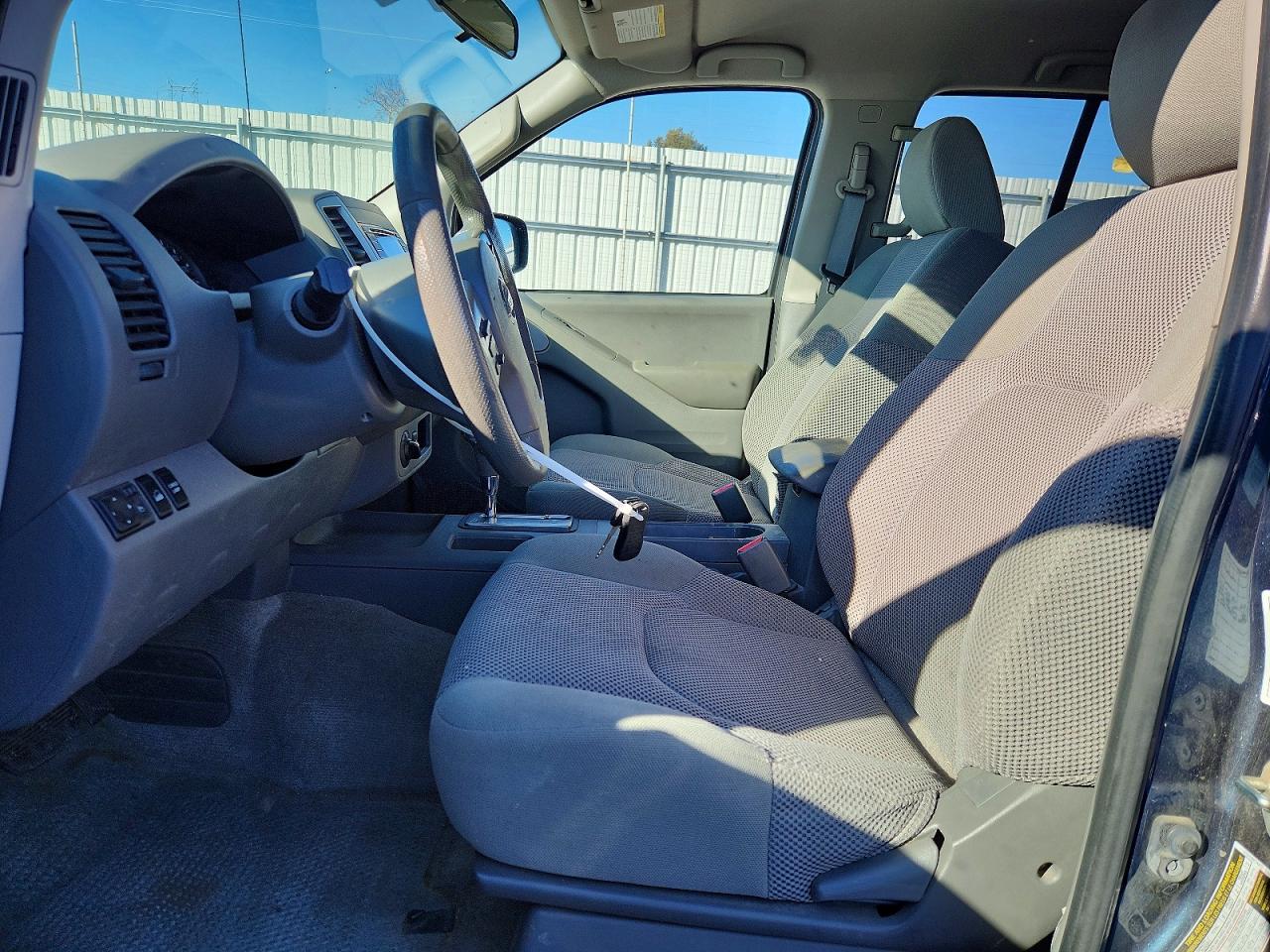 2018 NISSAN FRONTIER SV photo 13