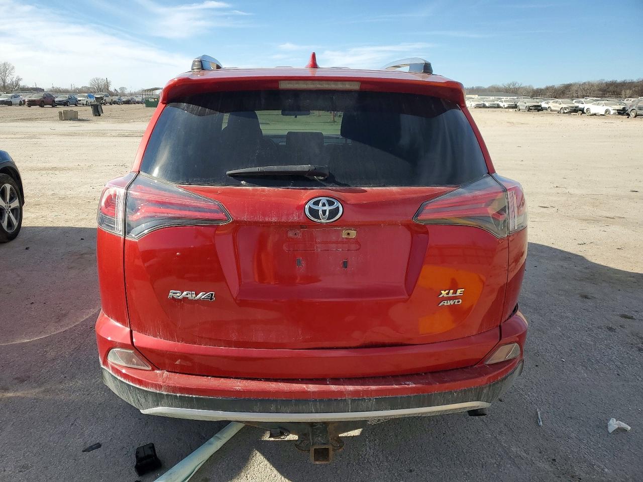 2017 TOYOTA RAV4 XLE photo 11