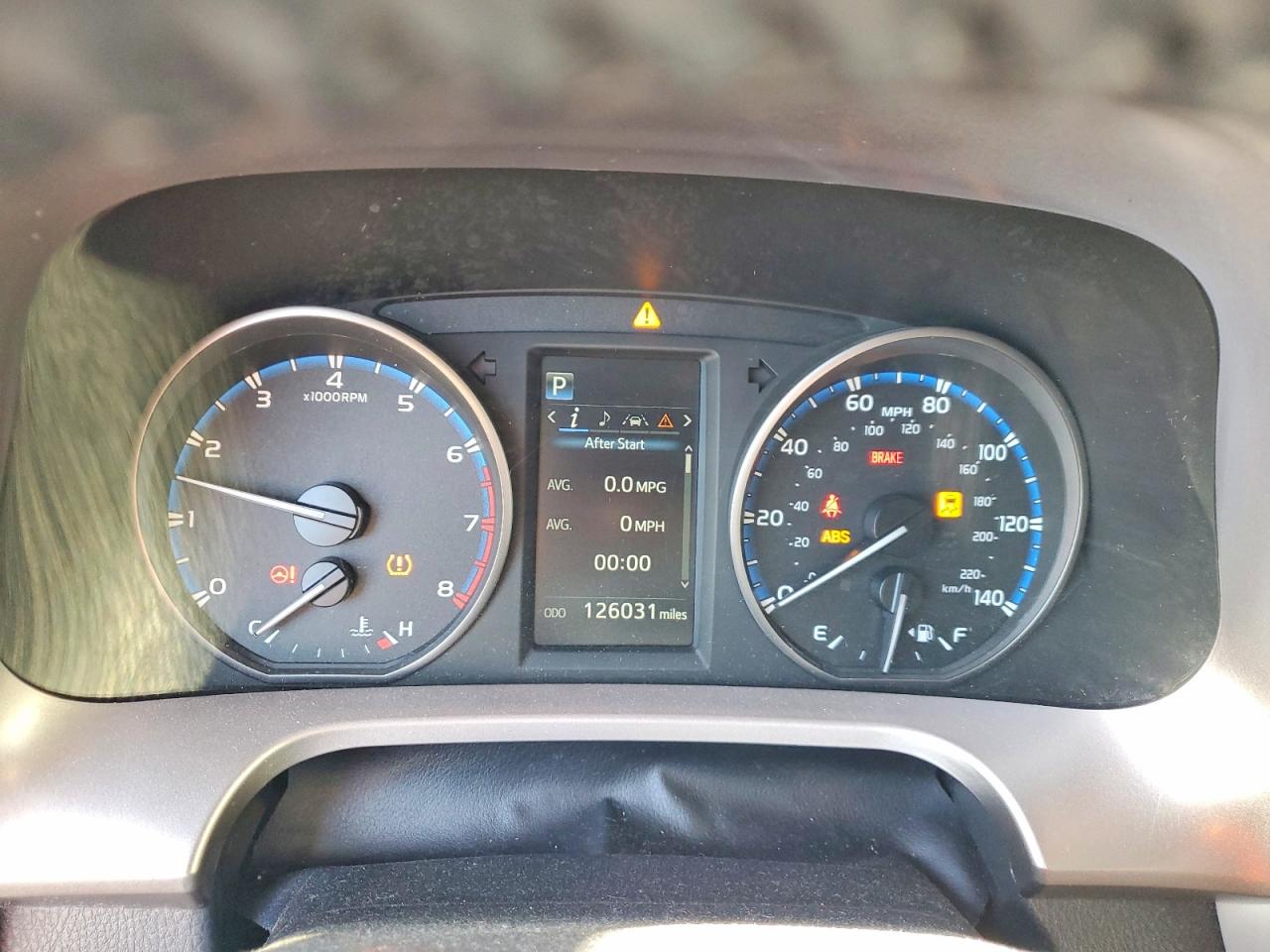 2017 TOYOTA RAV4 XLE photo 17