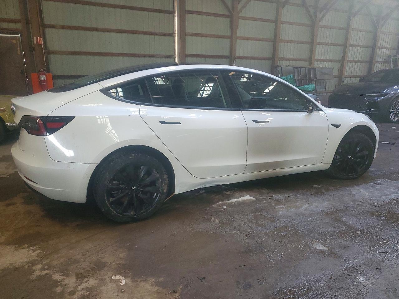 2021 TESLA MODEL 3 photo 3