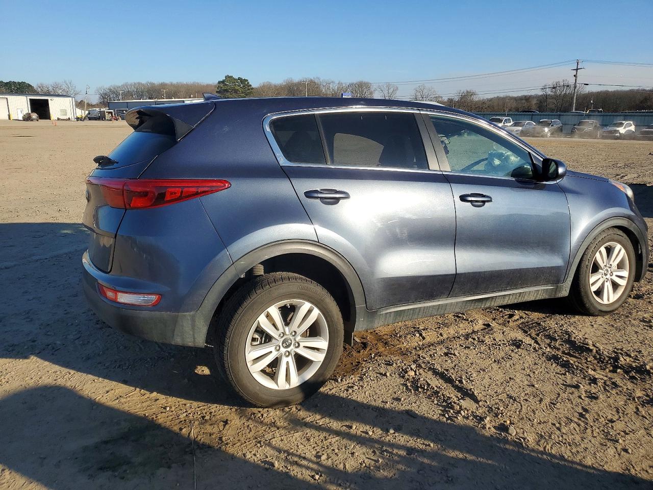 2019 KIA SPORTAGE LX photo 3