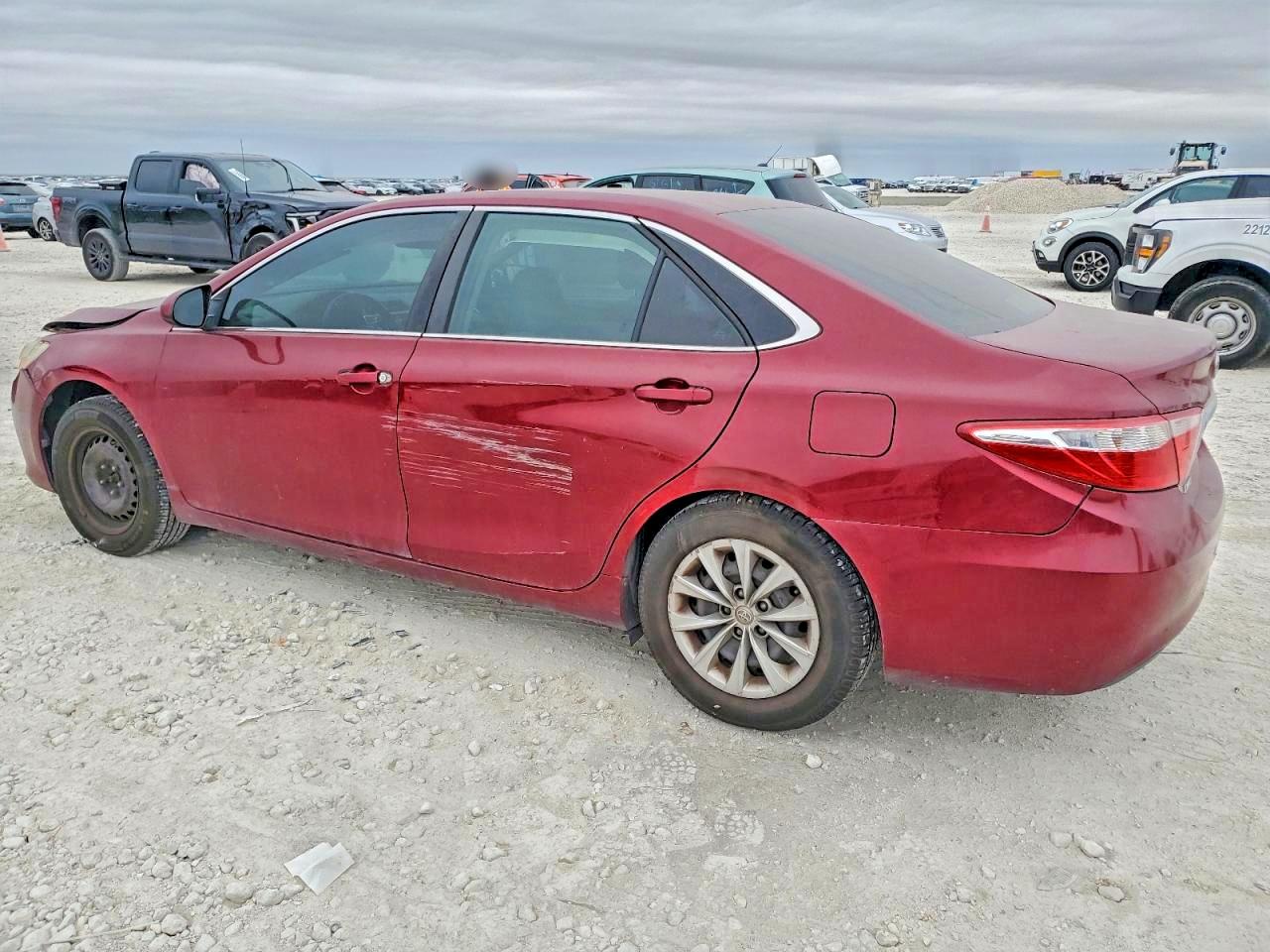 2017 TOYOTA CAMRY photo 3