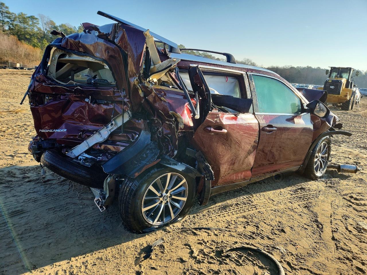 2019 TOYOTA HIGHLANDER XLE photo 7