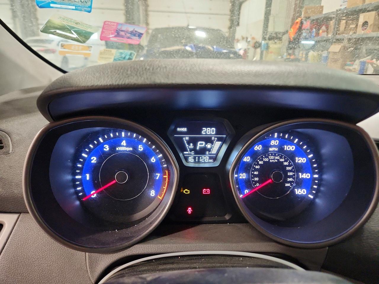 2014 HYUNDAI ELANTRA SE photo 17
