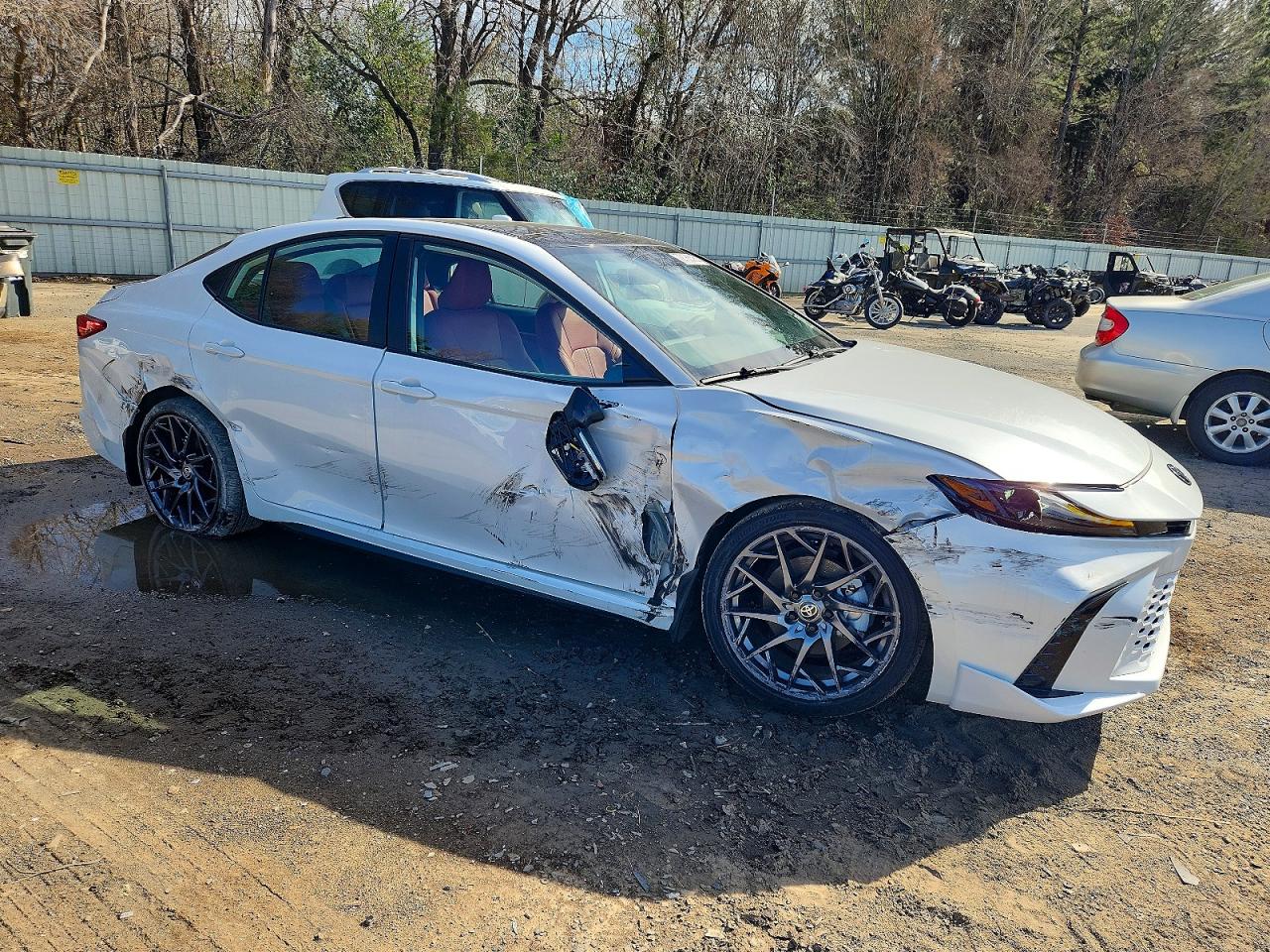 2025 TOYOTA CAMRY XSE photo 7